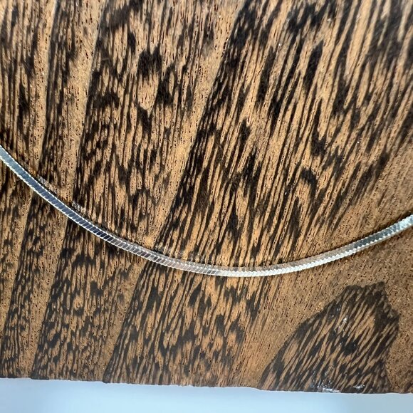 Sterling Silver Snake Chain Necklace 18 Inches 925 Italy Lobster Clasp Minimalis - Picture 2 of 3